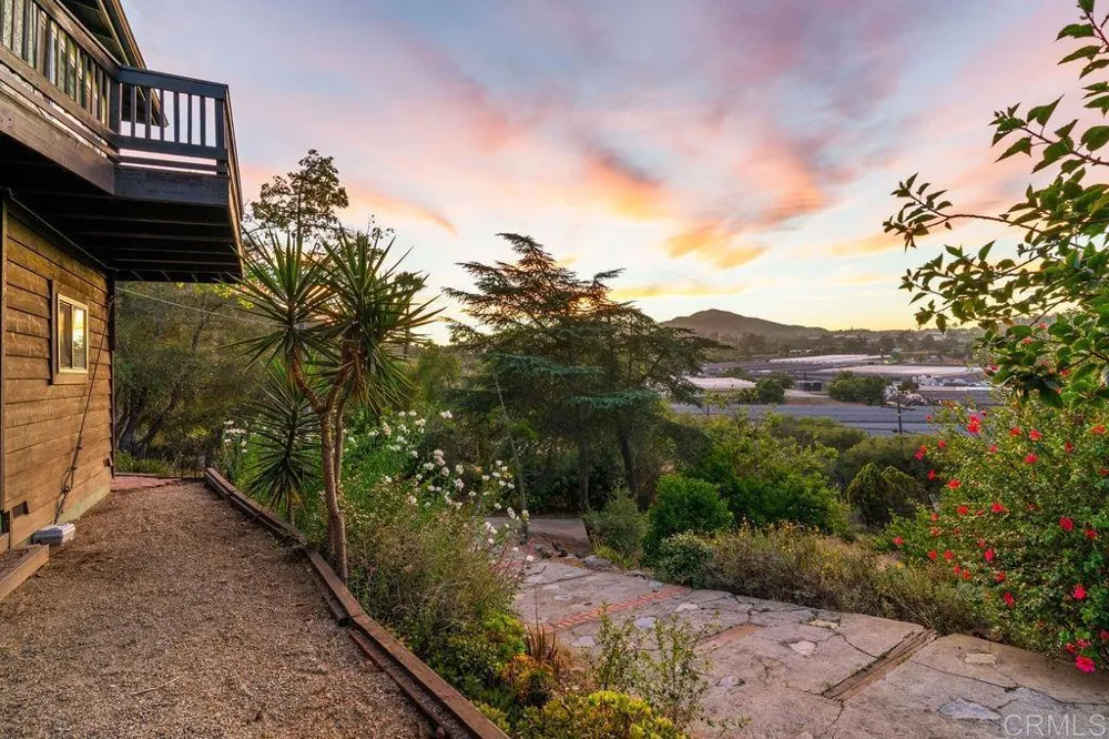 2870 Twin Oaks Valley Road San Marcos, CA 92069