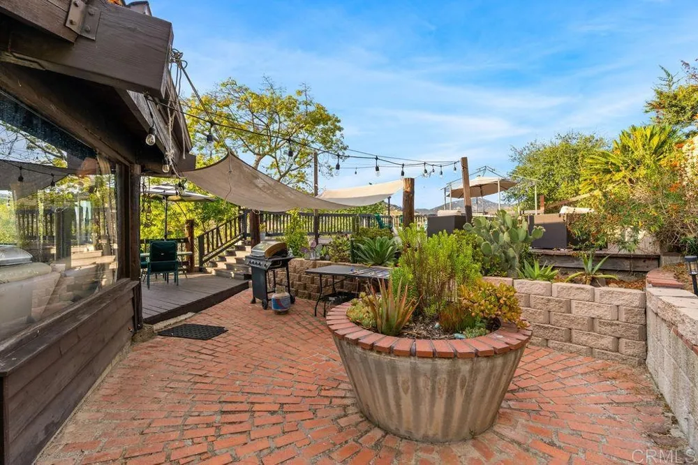 2870 Twin Oaks Valley Road San Marcos, CA 92069