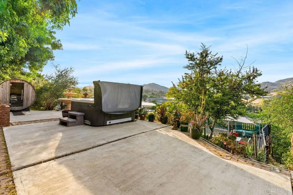 2870 Twin Oaks Valley Road San Marcos, CA 92069