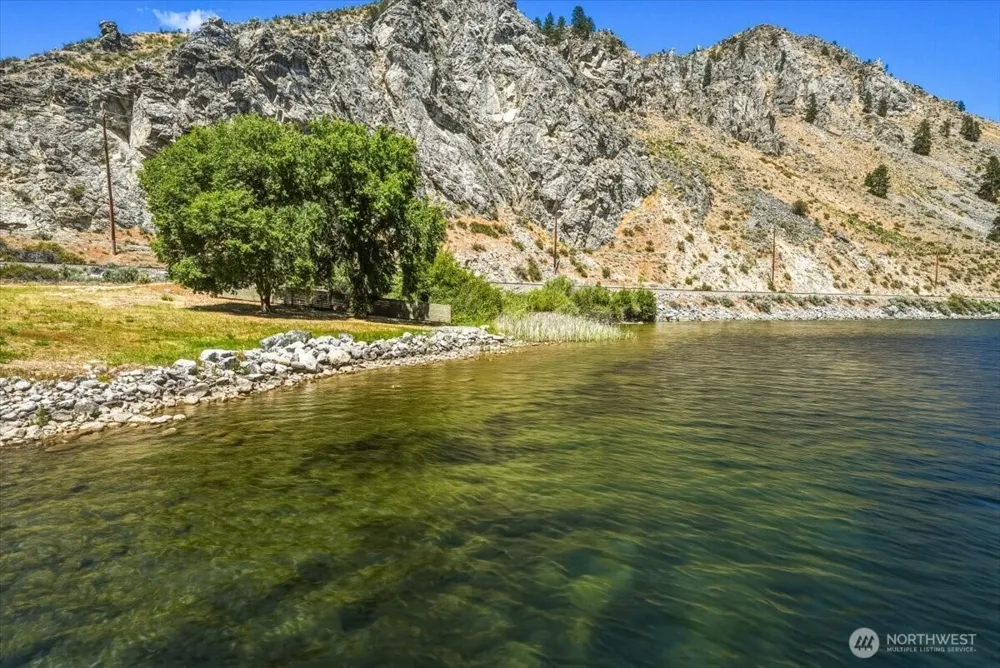200 Stayman Flats Rd Chelan, WA 98816