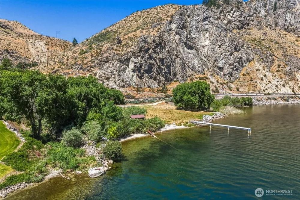 200 Stayman Flats Rd Chelan, WA 98816