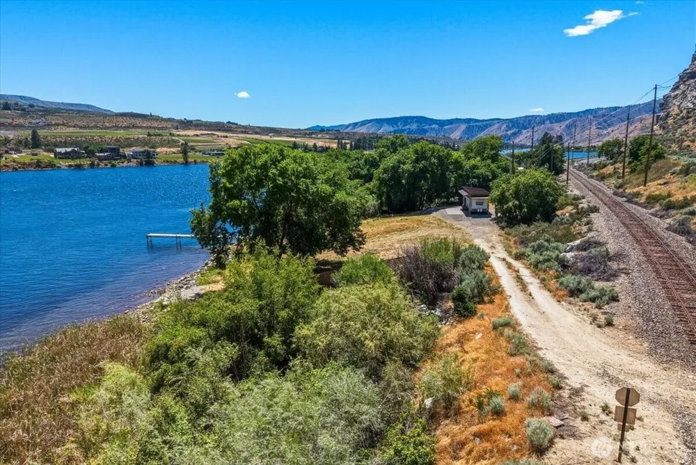 200 Stayman Flats Rd Chelan, WA 98816