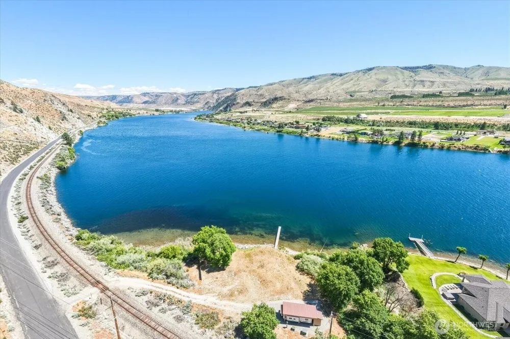 200 Stayman Flats Rd Chelan, WA 98816