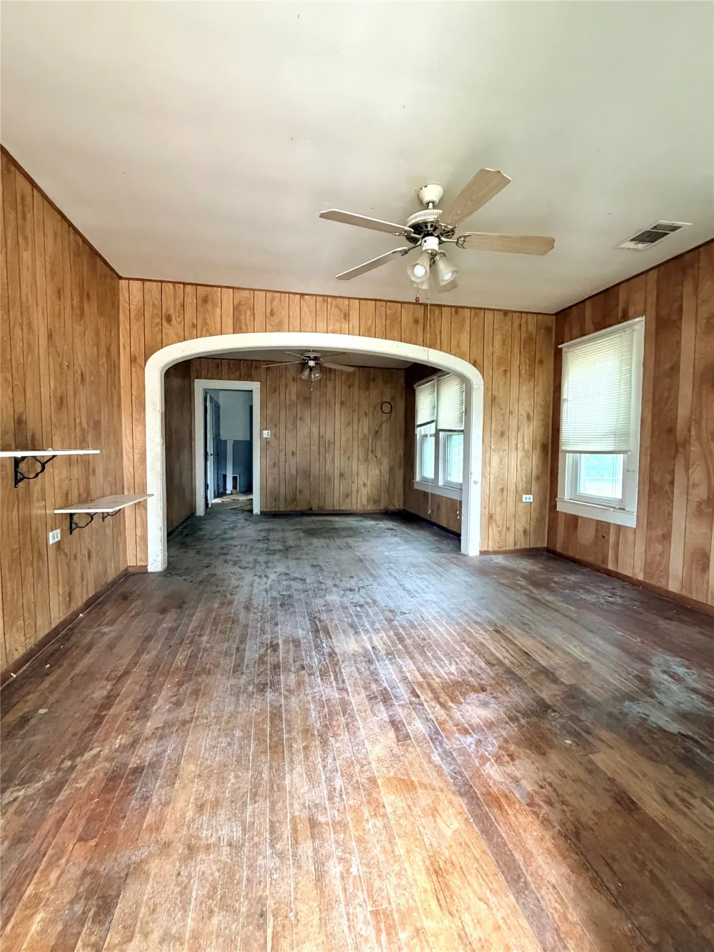 702 E 18th Street Cameron, TX 76520