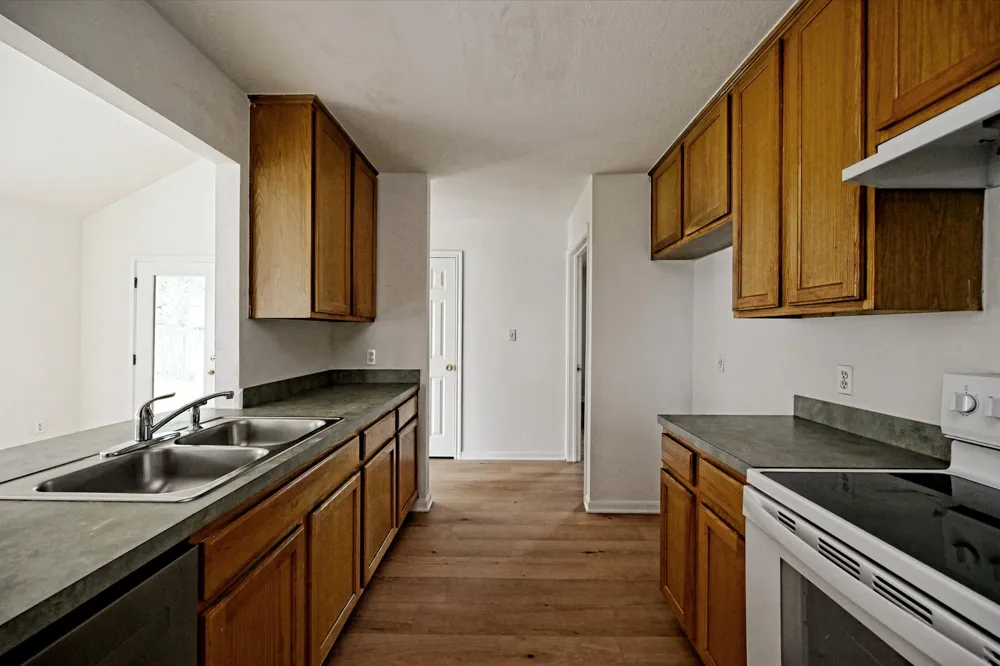 108 Mockingbird Circle Cedar Creek, TX 78612