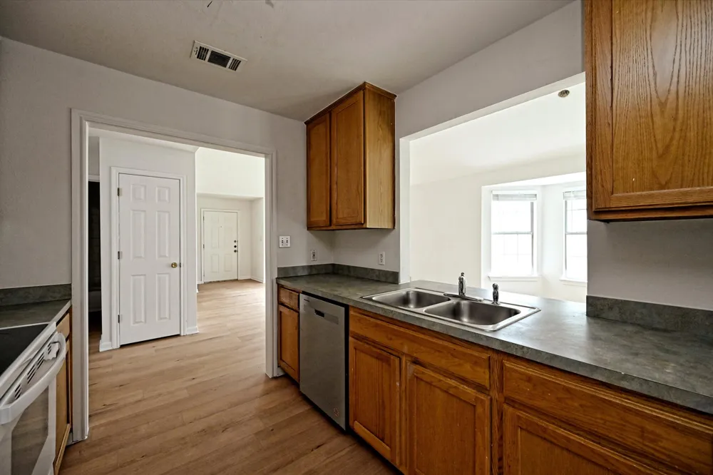108 Mockingbird Circle Cedar Creek, TX 78612
