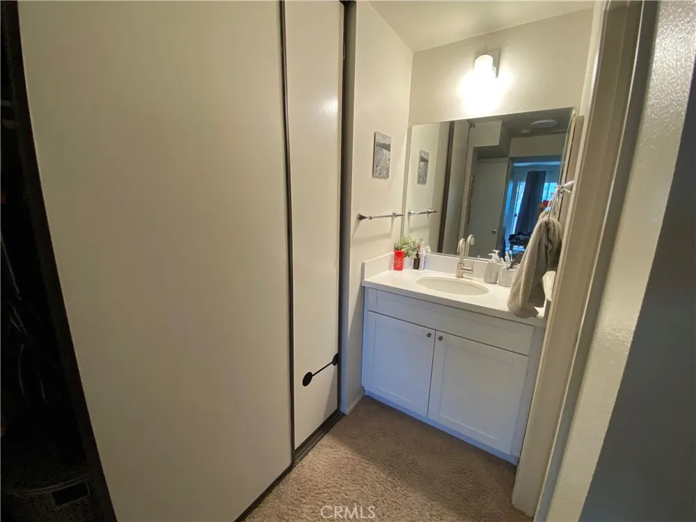 136 Echo Run Irvine, CA 92614