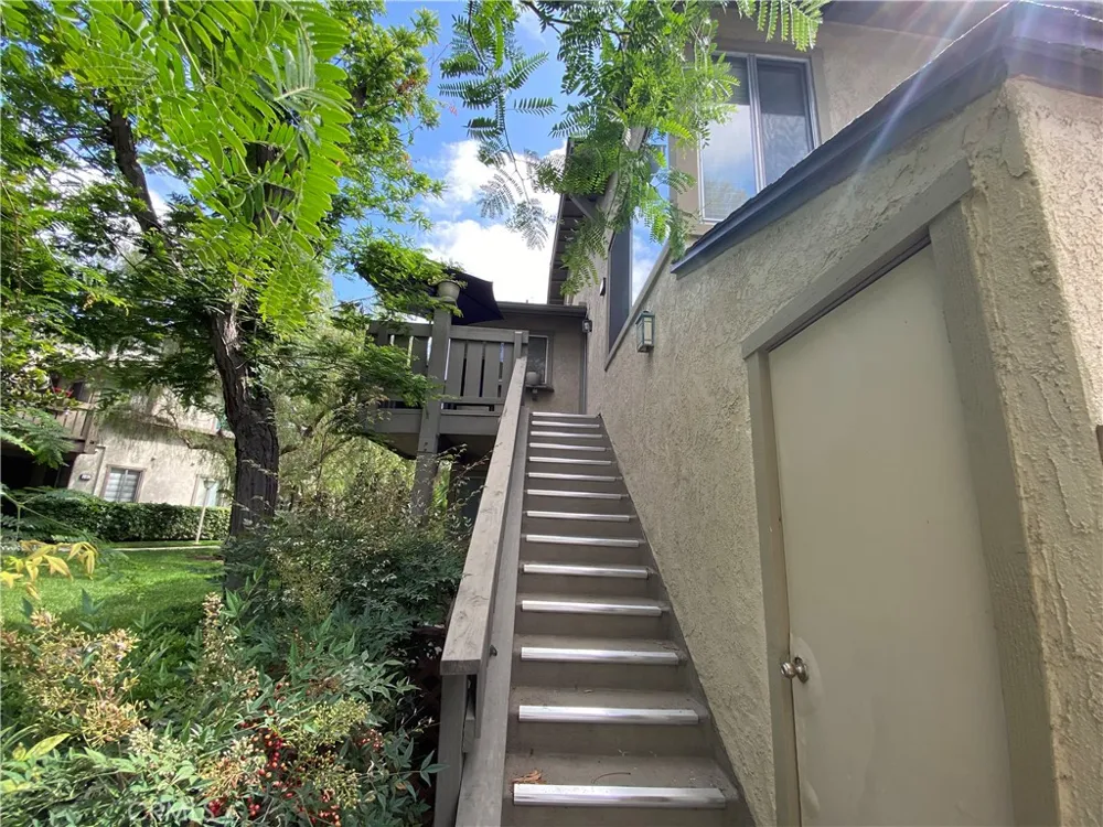136 Echo Run Irvine, CA 92614