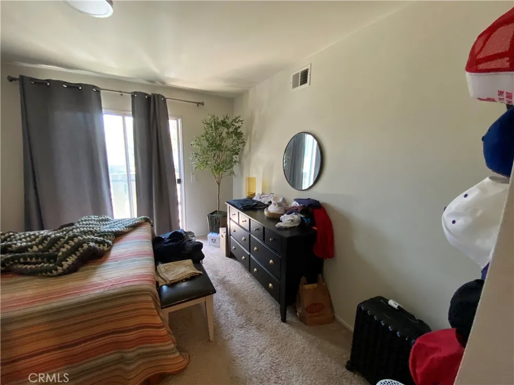 136 Echo Run Irvine, CA 92614