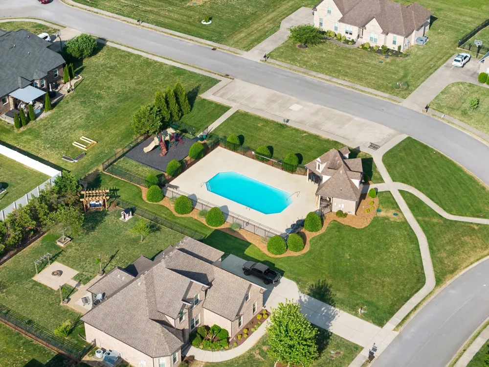 1807 Rhonda Dr Christiana, TN 37037