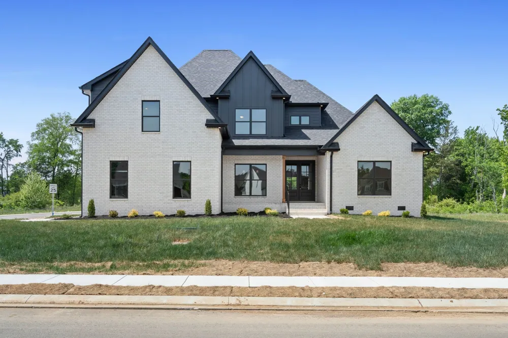 1807 Rhonda Dr Christiana, TN 37037