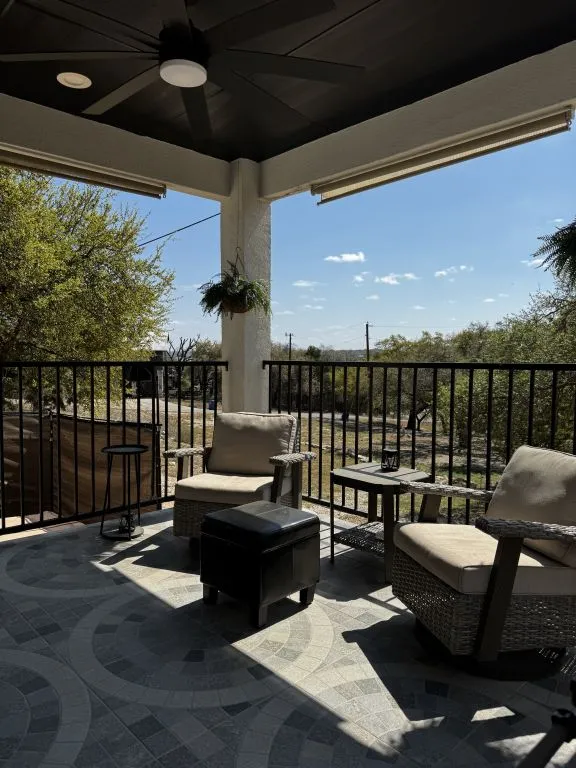 626 HILLCLIMB Canyon Lake, TX 78133