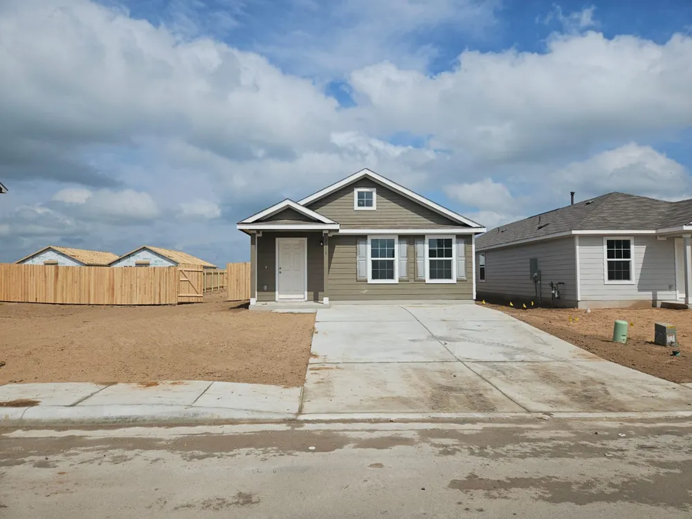 2318 Tornado Alley Lockhart, TX 78644