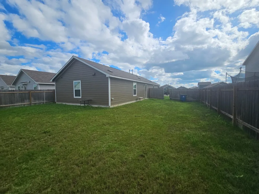 2318 Tornado Alley Lockhart, TX 78644