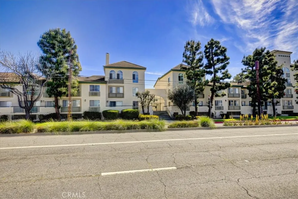 15000 Downey Avenue #243 Paramount, CA 90723