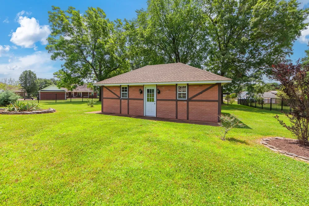2812 Chere Carol Rd Humboldt, TN 38343