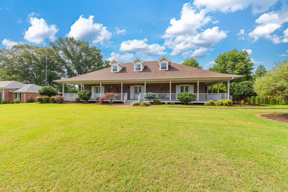 2812 Chere Carol Rd Humboldt, TN 38343