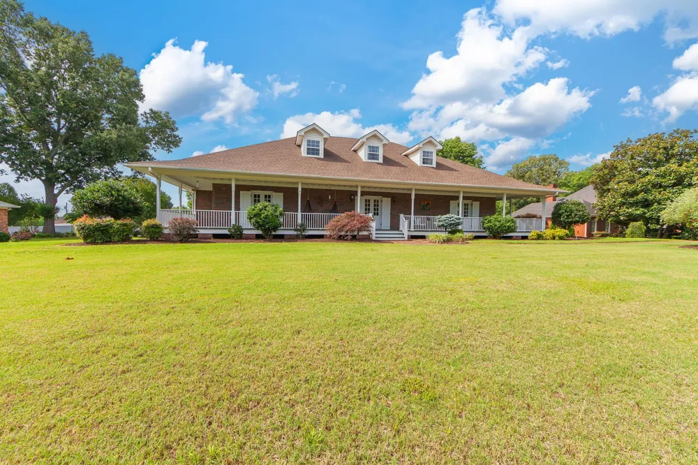 2812 Chere Carol Rd Humboldt, TN 38343