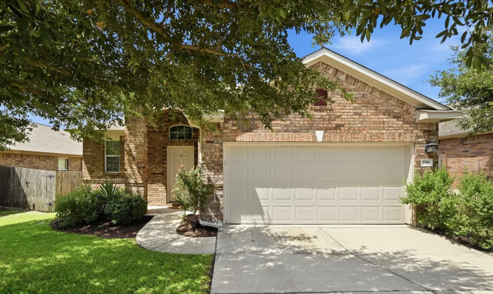 196 Lavender Lane Buda, TX 78610
