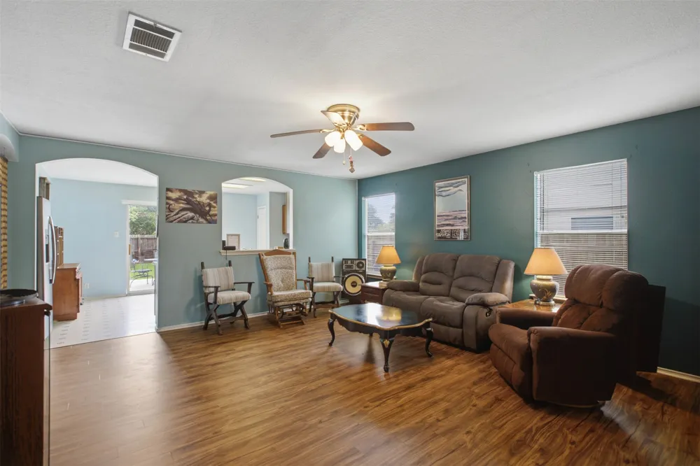 718 Blair Avenue Bastrop, TX 78602