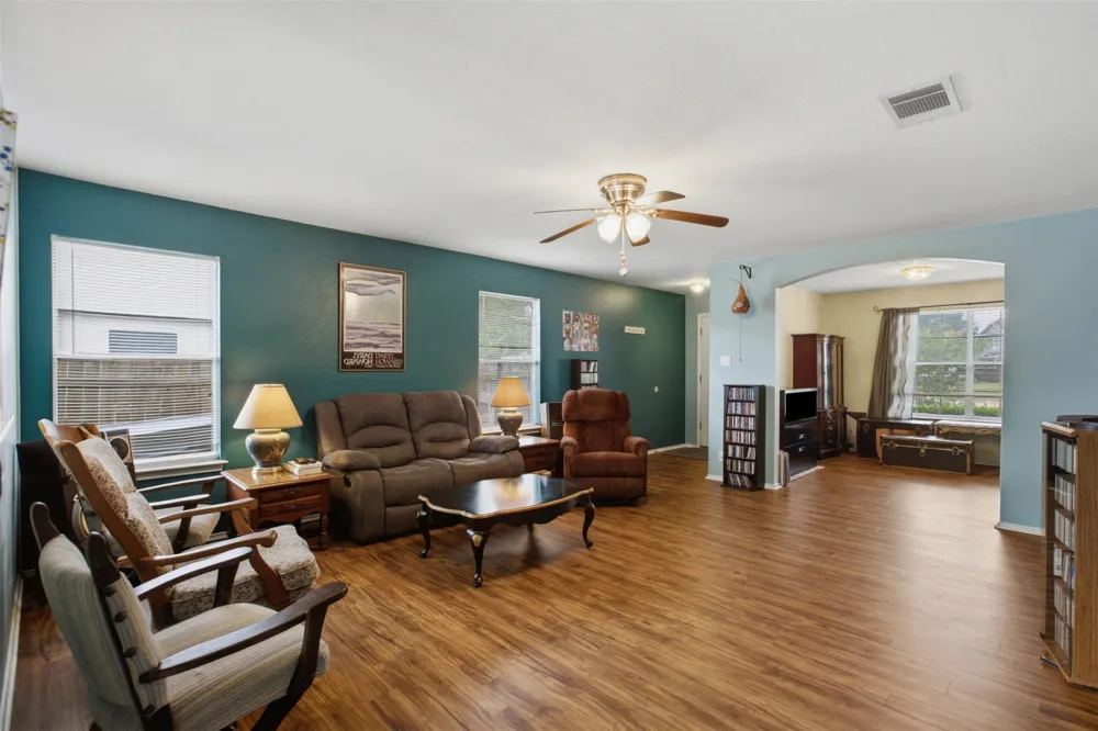 718 Blair Avenue Bastrop, TX 78602