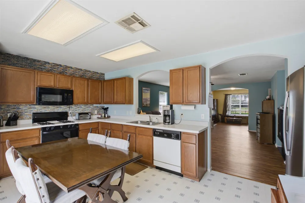 718 Blair Avenue Bastrop, TX 78602