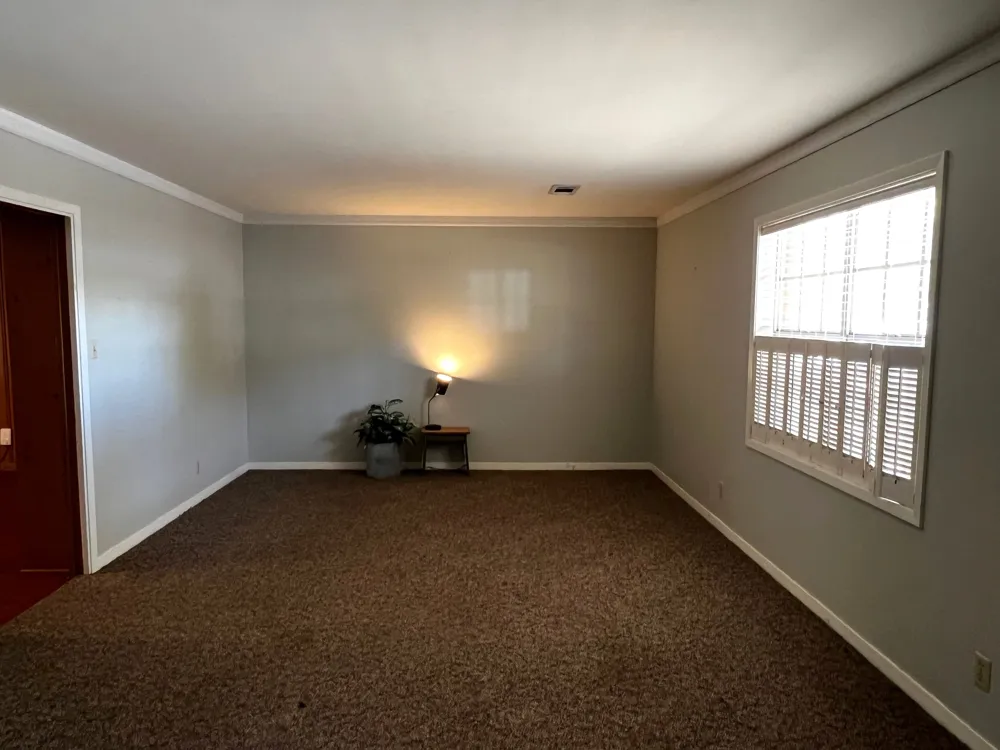 235 W Lower Line Street La Grange, TX 78945