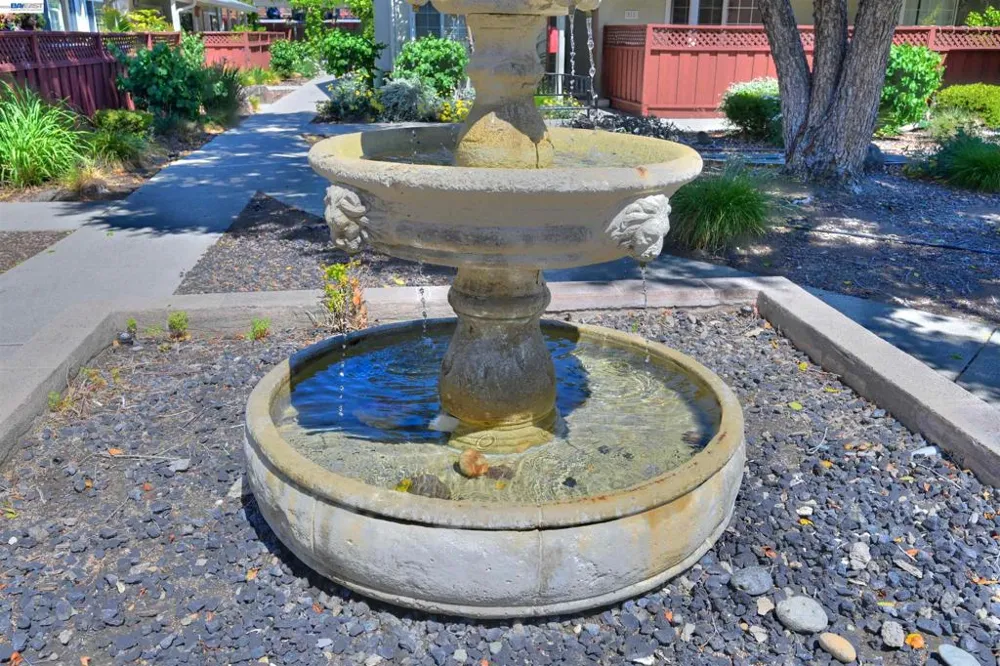 660 Fargo Ave #6 San Leandro, CA 94579