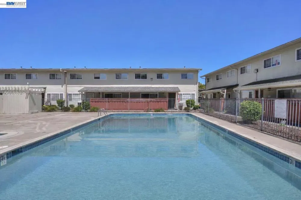 660 Fargo Ave #6 San Leandro, CA 94579