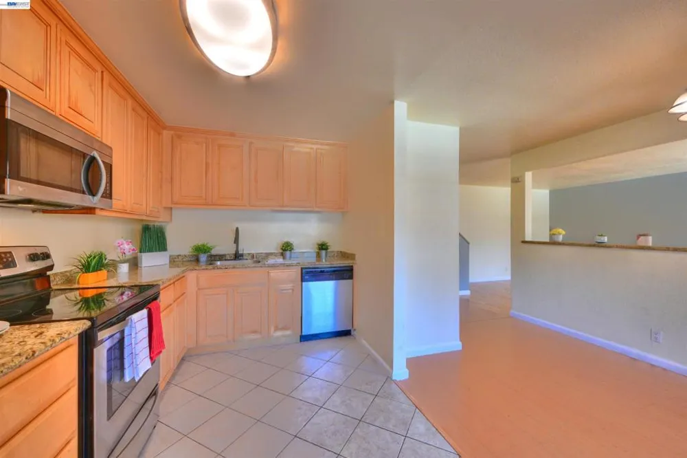 660 Fargo Ave #6 San Leandro, CA 94579