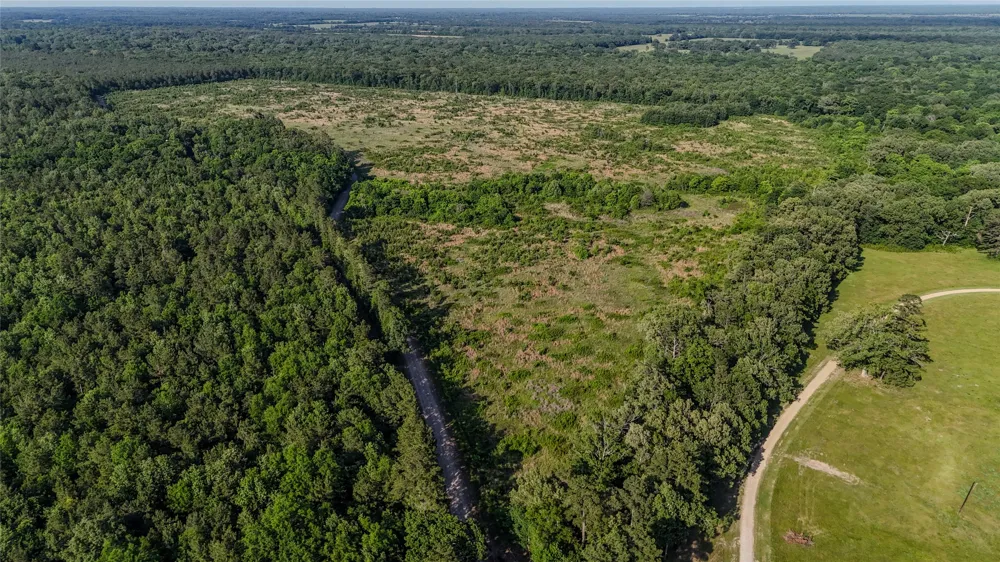 4621 County Road 4621 Clarksville, TX 75550