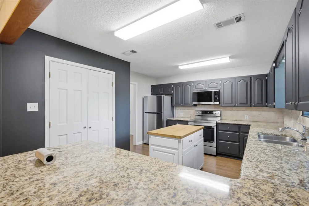 508 Pebble Drive Buchanan Dam, TX 78609