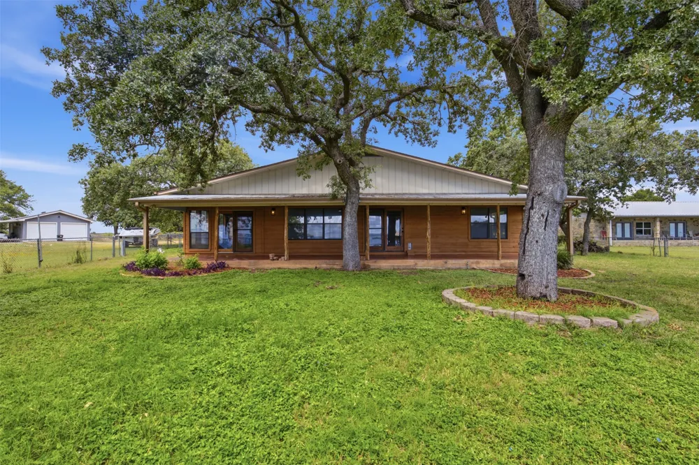 508 Pebble Drive Buchanan Dam, TX 78609
