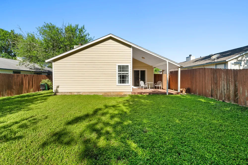 9511 Curlew Drive Austin, TX 78748