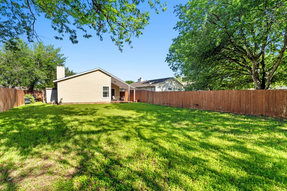 9511 Curlew Drive Austin, TX 78748