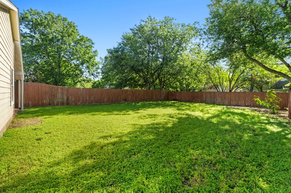 9511 Curlew Drive Austin, TX 78748