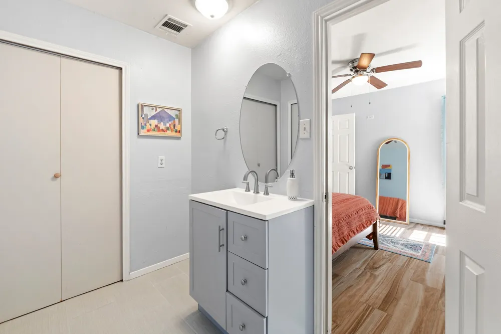 9511 Curlew Drive Austin, TX 78748