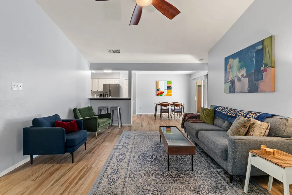9511 Curlew Drive Austin, TX 78748