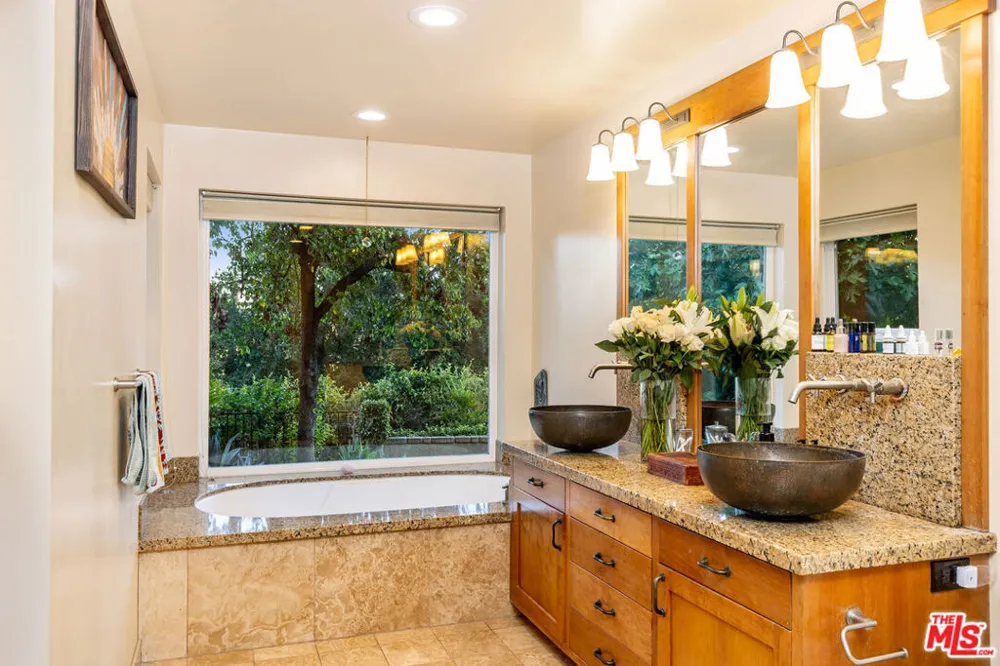 2716 Halsey Road Topanga, CA 90290