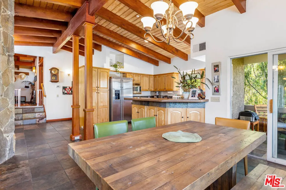 2716 Halsey Road Topanga, CA 90290