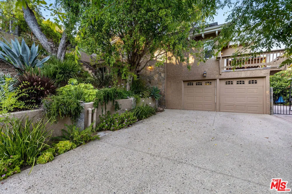 2716 Halsey Road Topanga, CA 90290