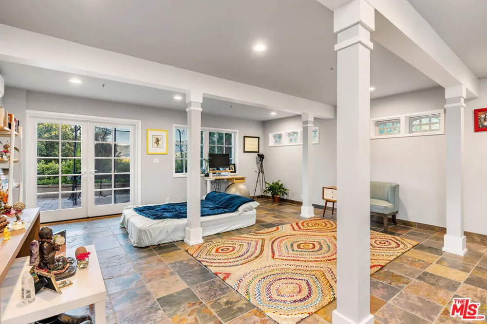 2716 Halsey Road Topanga, CA 90290