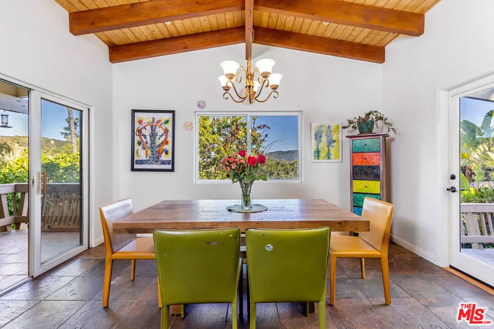 2716 Halsey Road Topanga, CA 90290