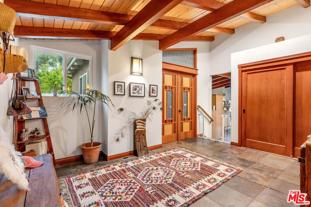 2716 Halsey Road Topanga, CA 90290
