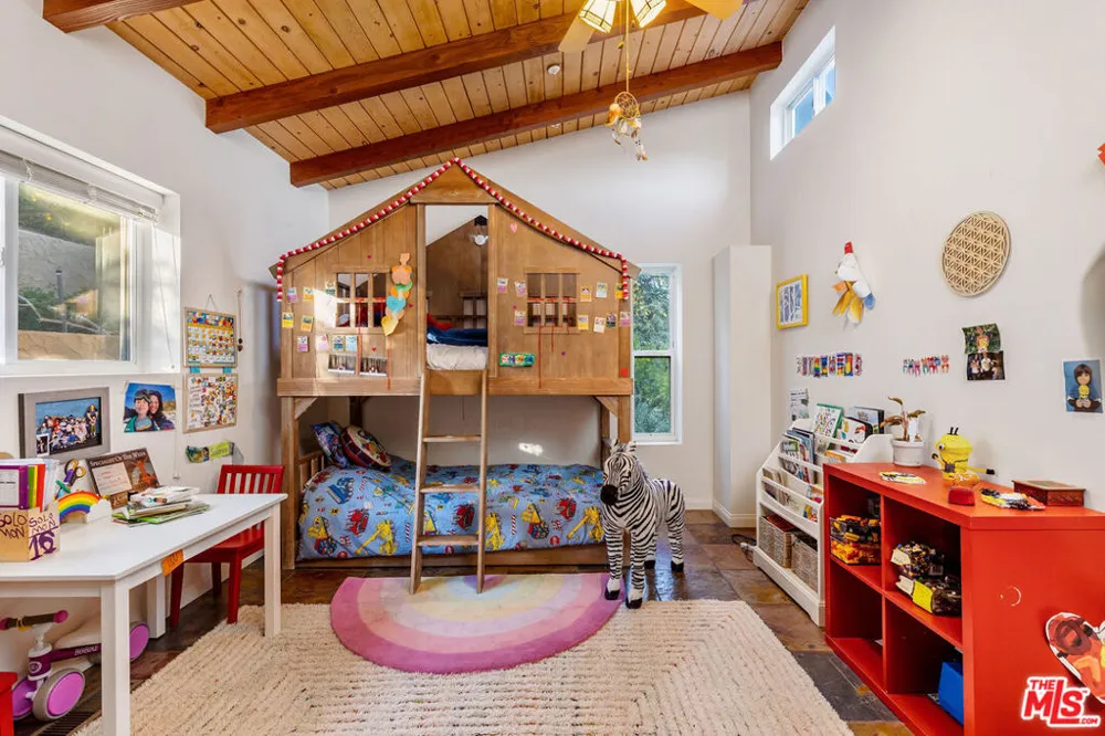 2716 Halsey Road Topanga, CA 90290