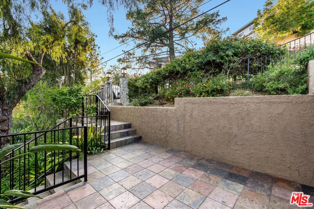 2716 Halsey Road Topanga, CA 90290