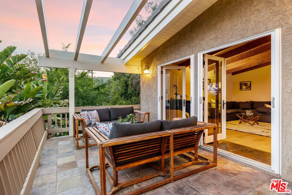 2716 Halsey Road Topanga, CA 90290