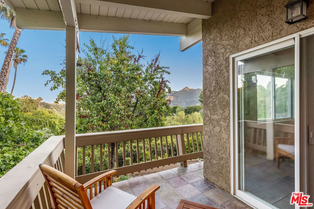 2716 Halsey Road Topanga, CA 90290