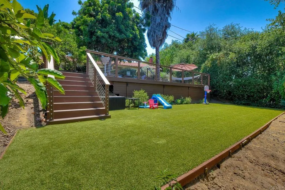 1407 Monte Vista Drive Vista, CA 92084