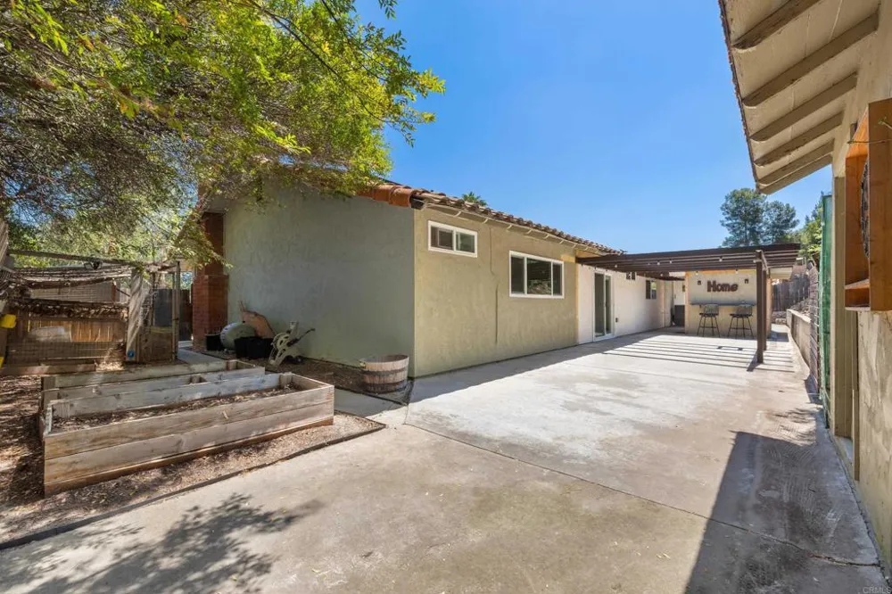1407 Monte Vista Drive Vista, CA 92084
